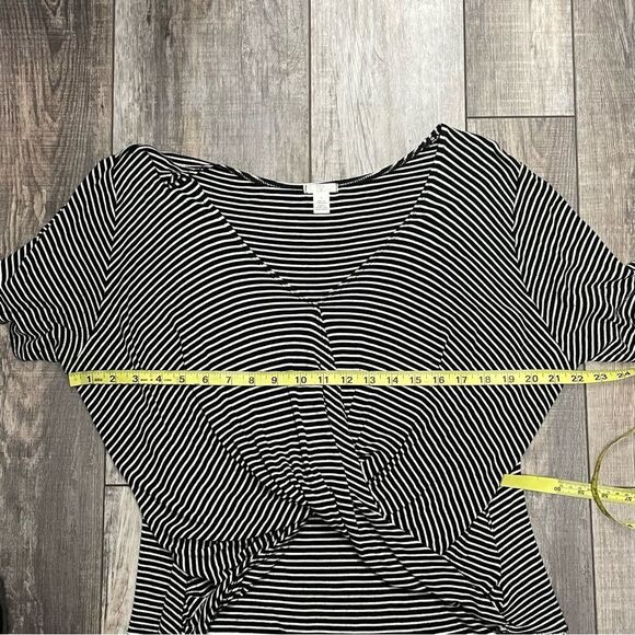 BP Deep V Neck Faux Wrap Draped Short Sleeve Striped Blouse Black White SZ Large - Picture 10 of 12